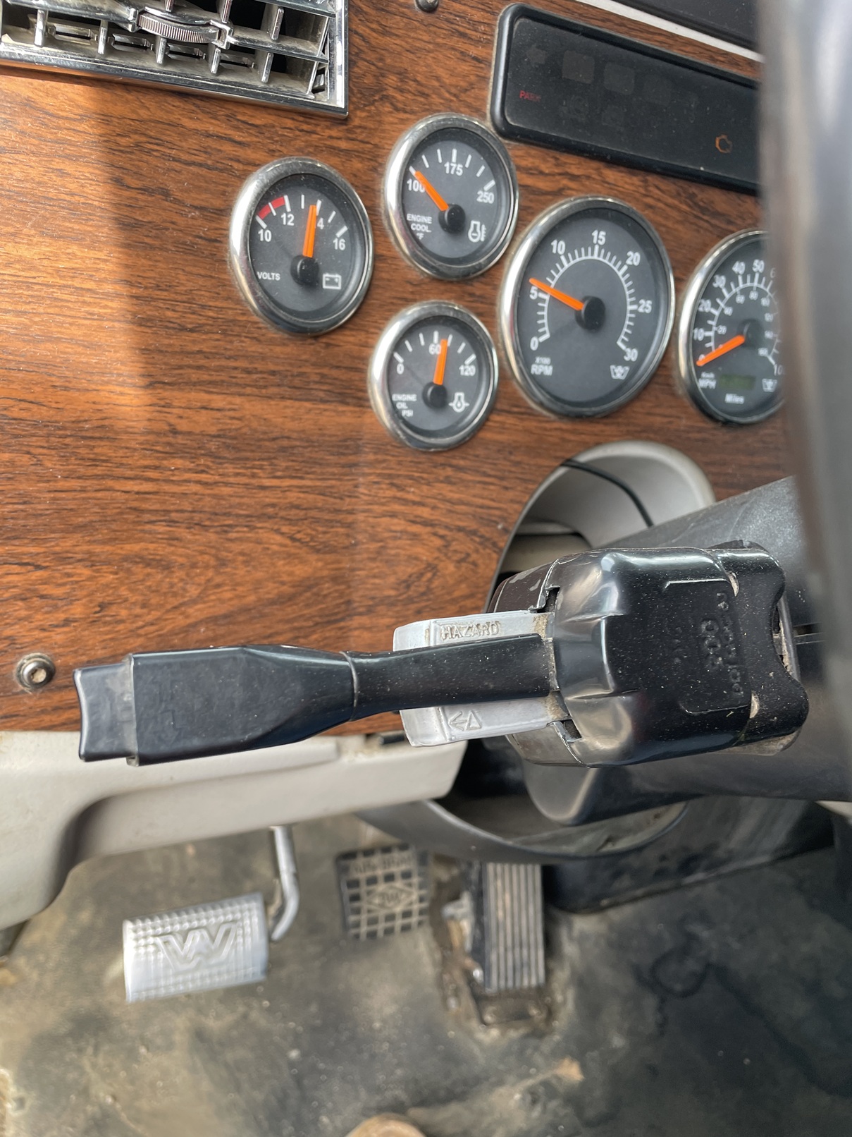 2014 WESTERN STAR 4900 - Image 10